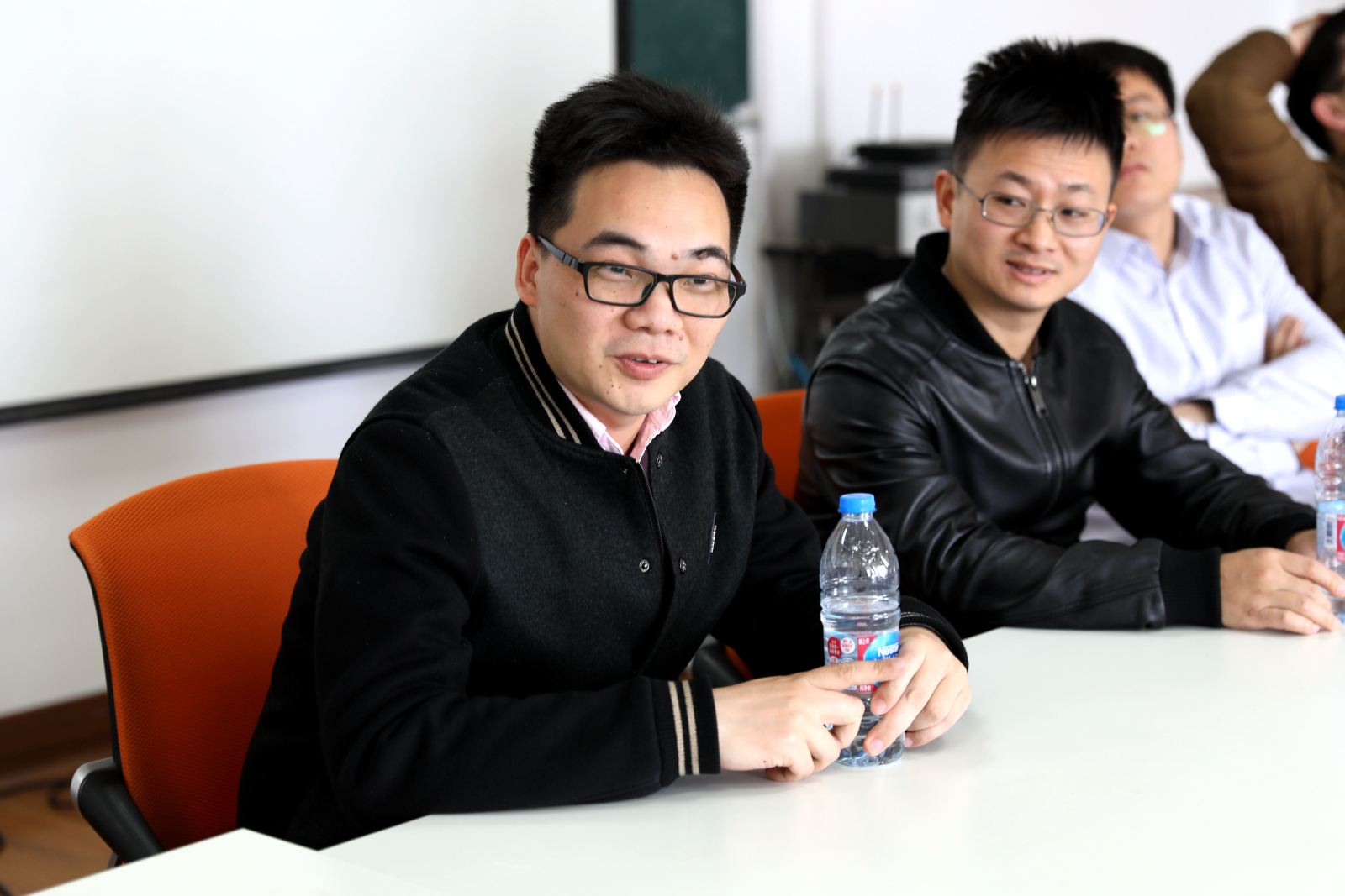 计算机科学与pg电子中国官方网站举行青年教师座谈会